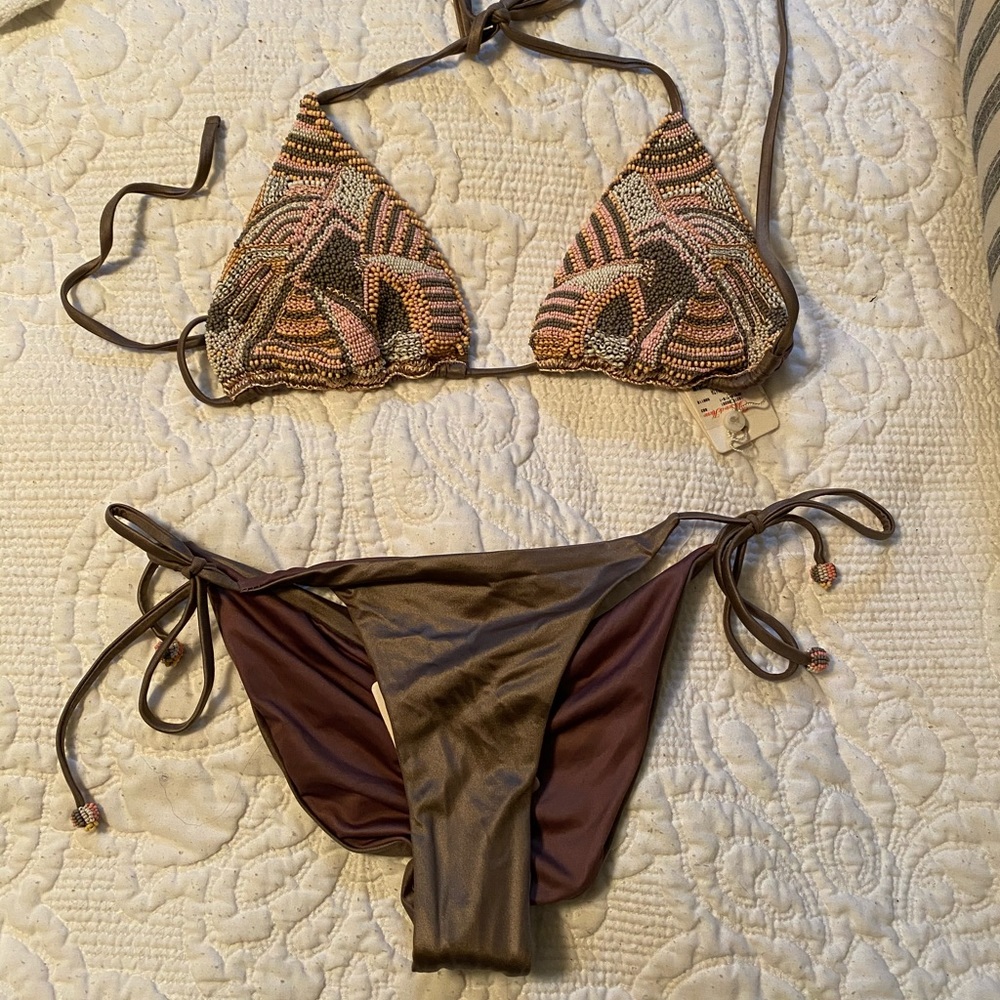 Agua Bendita bikini.